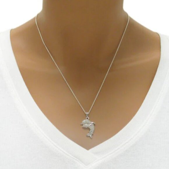 LUXURIOUS STERLING SILVER MOTHER AND BABY DOLPHIN PENDANT WITH 0.15 CT DIAMOND - Picture 3 of 3